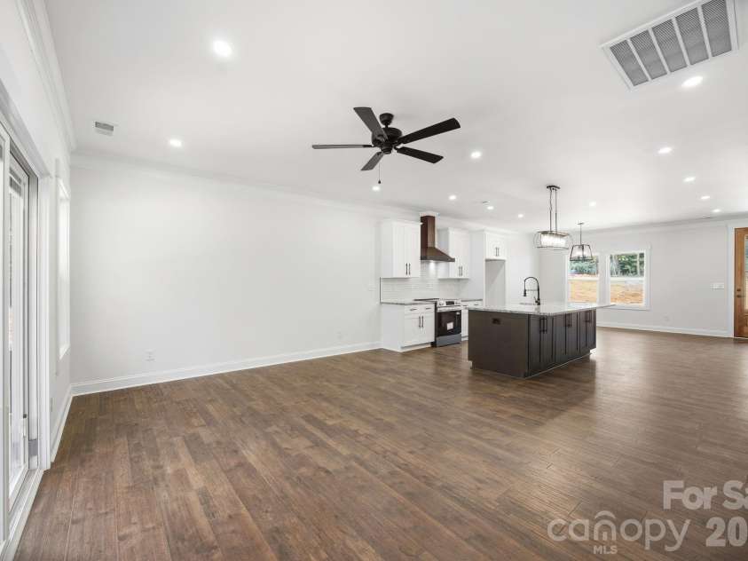 319 Lake Farm Drive, Salisbury, NC 28146.  MLS# CAR4383529, YatesRealty ID 28478. 