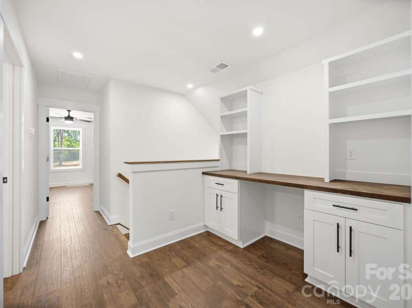 319 Lake Farm Drive, Salisbury, NC 28146.  MLS# CAR4383529, YatesRealty ID 28478. 