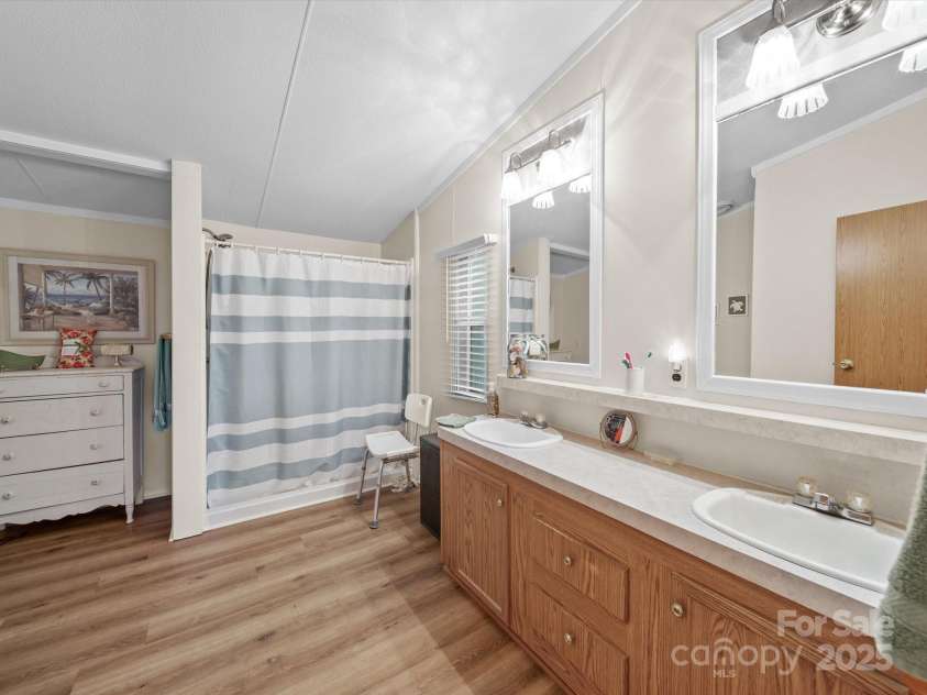 3911 Doster Road, Monroe, NC 28112.  MLS# CAR4277789, YatesRealty ID 28478. Primary Bath