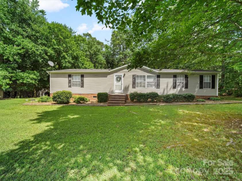 3911 Doster Road, Monroe, NC 28112.  MLS# CAR4277789, YatesRealty ID 28478. Welcome Home