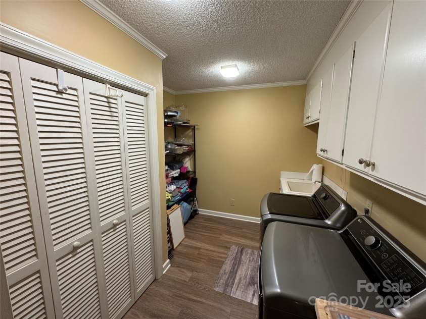 271 Ikerd Drive, Concord, NC 28025.  MLS# CAR4245802, YatesRealty ID 28479. Huge Laundry Room 