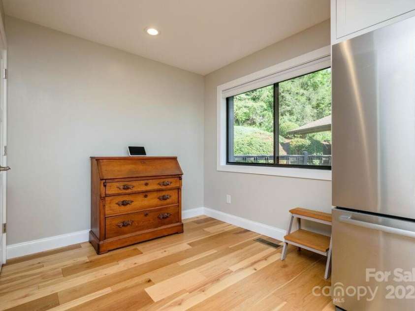 153 Country Ridge Road, Laurel Park, NC 28739.  MLS# CAR4278748, YatesRealty ID 2848. 