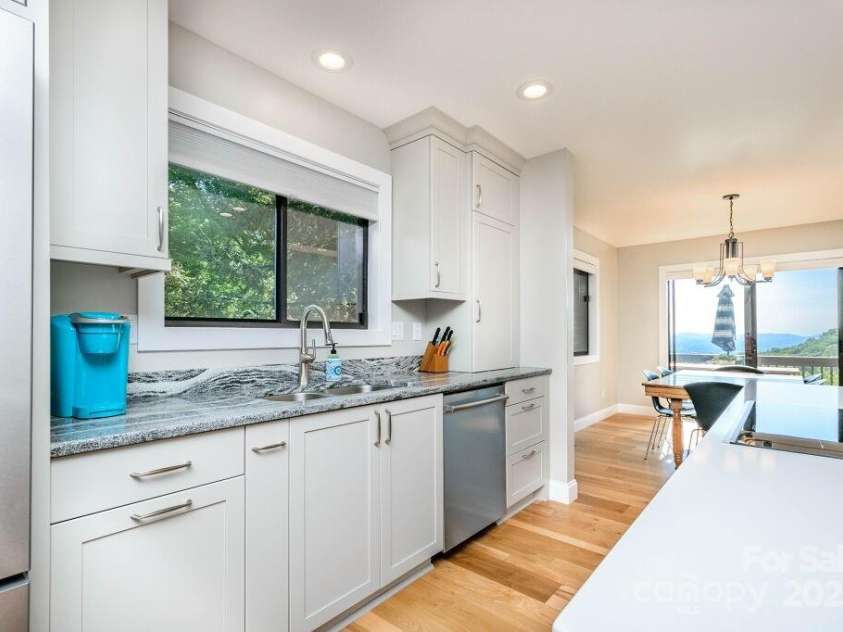 153 Country Ridge Road, Laurel Park, NC 28739.  MLS# CAR4278748, YatesRealty ID 2848. 