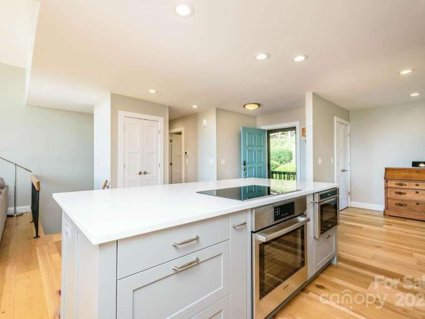 153 Country Ridge Road, Laurel Park, NC 28739.  MLS# CAR4278748, YatesRealty ID 2848. 