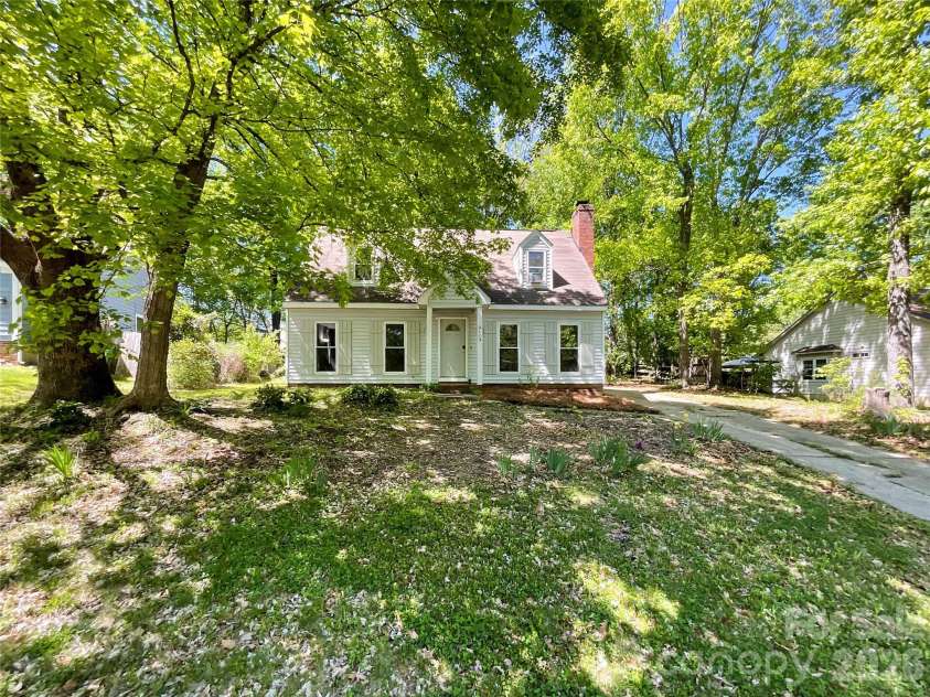 2113 Killarney Place, Charlotte, NC 28262.  MLS# CAR4247042, YatesRealty ID 2848. 