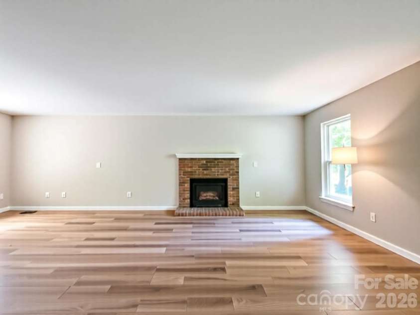 2113 Killarney Place, Charlotte, NC 28262.  MLS# CAR4247042, YatesRealty ID 2848. Natural light, no carpet
