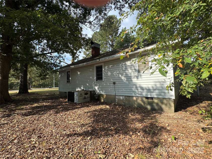 2809 James Hamilton Road, Monroe, NC 28110.  MLS# CAR4304977, YatesRealty ID 2848. 