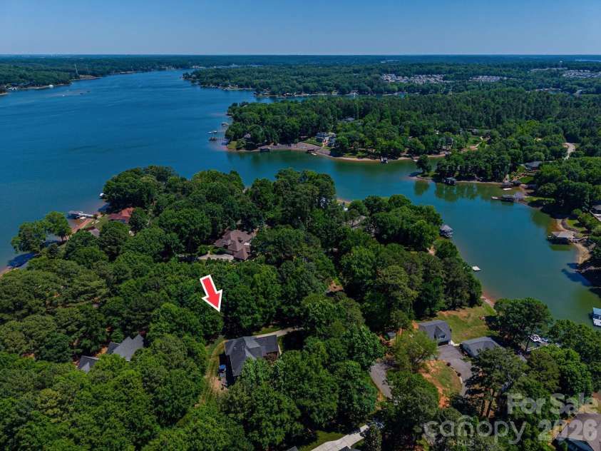 4608 Water Oak Drive, Lake Wylie, SC 29710.  MLS# CAR4376254, YatesRealty ID 28481. 