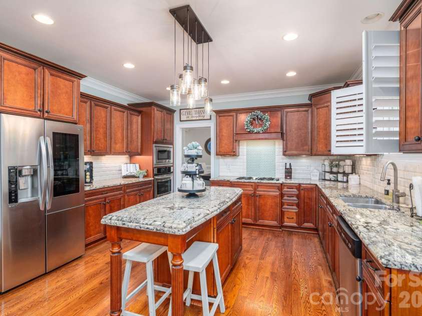 4608 Water Oak Drive, Lake Wylie, SC 29710.  MLS# CAR4376254, YatesRealty ID 28481. 