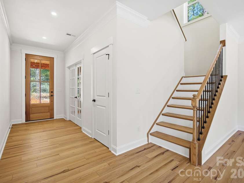 305 Lake Farm Drive, Salisbury, NC 28146.  MLS# CAR4383519, YatesRealty ID 28482. 
