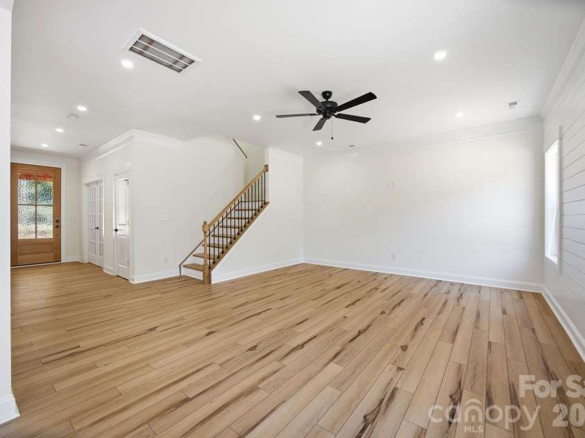 305 Lake Farm Drive, Salisbury, NC 28146.  MLS# CAR4383519, YatesRealty ID 28482. 