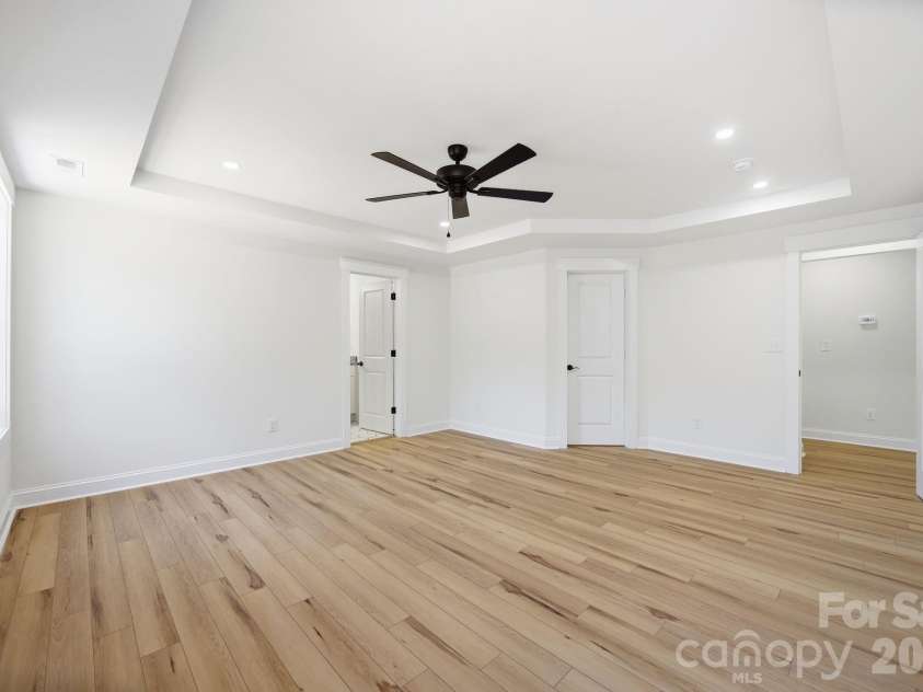 305 Lake Farm Drive, Salisbury, NC 28146.  MLS# CAR4383519, YatesRealty ID 28482. 