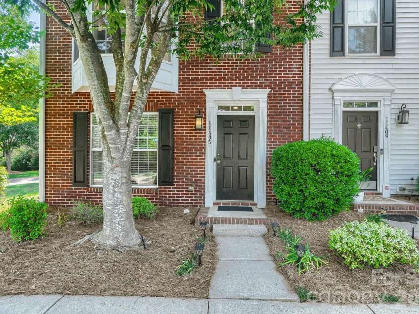 11405 Destin Lane, Charlotte, NC 28277.  MLS# CAR4385259, YatesRealty ID 28483. 