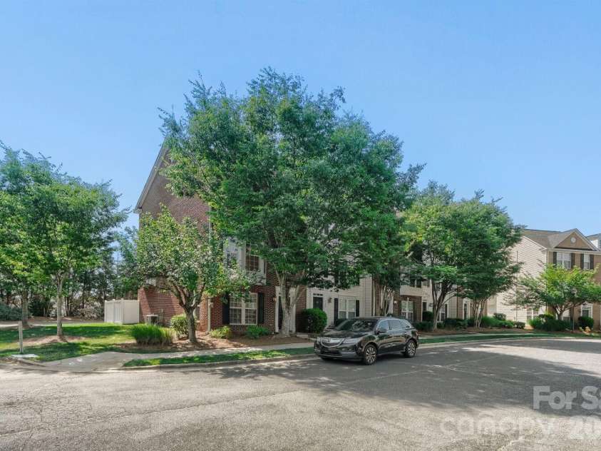 11405 Destin Lane, Charlotte, NC 28277.  MLS# CAR4385259, YatesRealty ID 28483. 