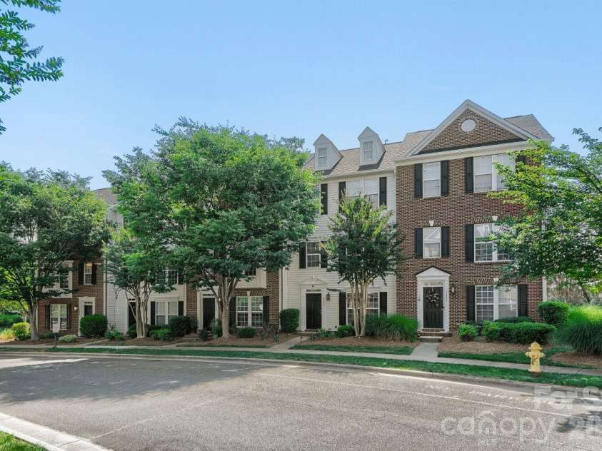 11405 Destin Lane, Charlotte, NC 28277.  MLS# CAR4385259, YatesRealty ID 28483. 