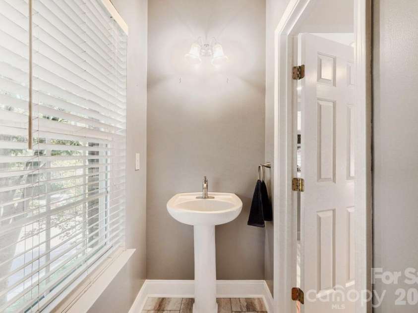 11405 Destin Lane, Charlotte, NC 28277.  MLS# CAR4385259, YatesRealty ID 28483. 