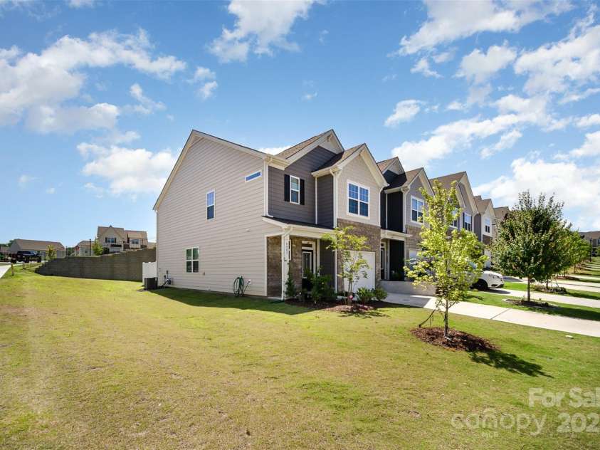 6005 Chelsea Oaks Ridge, Tega Cay, SC 29708.  MLS# CAR4282577, YatesRealty ID 28483. 