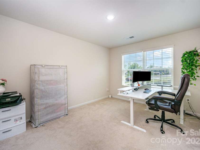 6005 Chelsea Oaks Ridge, Tega Cay, SC 29708.  MLS# CAR4282577, YatesRealty ID 28483. 