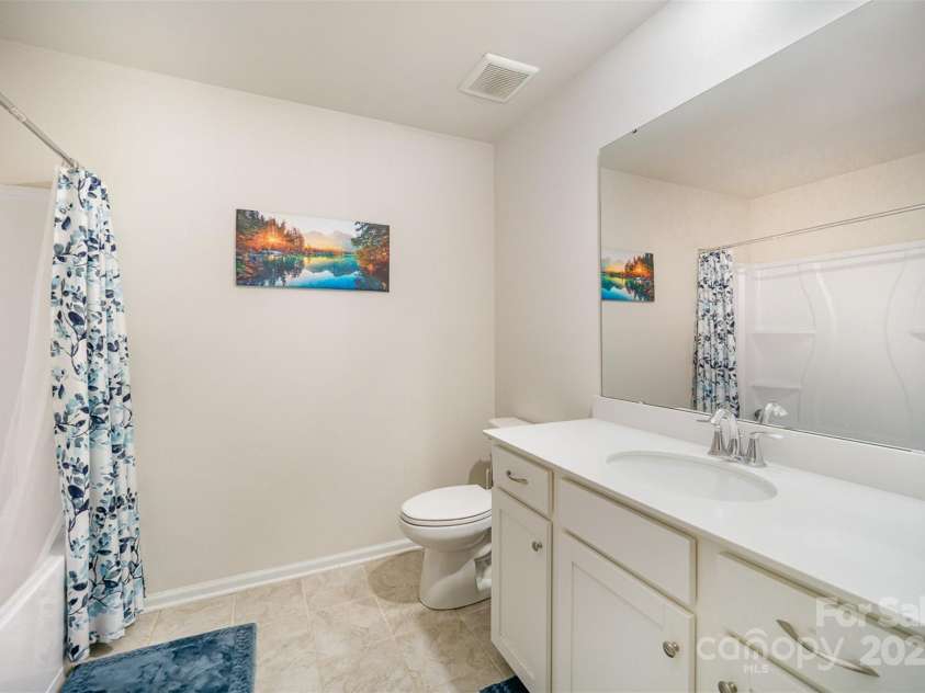 6005 Chelsea Oaks Ridge, Tega Cay, SC 29708.  MLS# CAR4282577, YatesRealty ID 28483. 