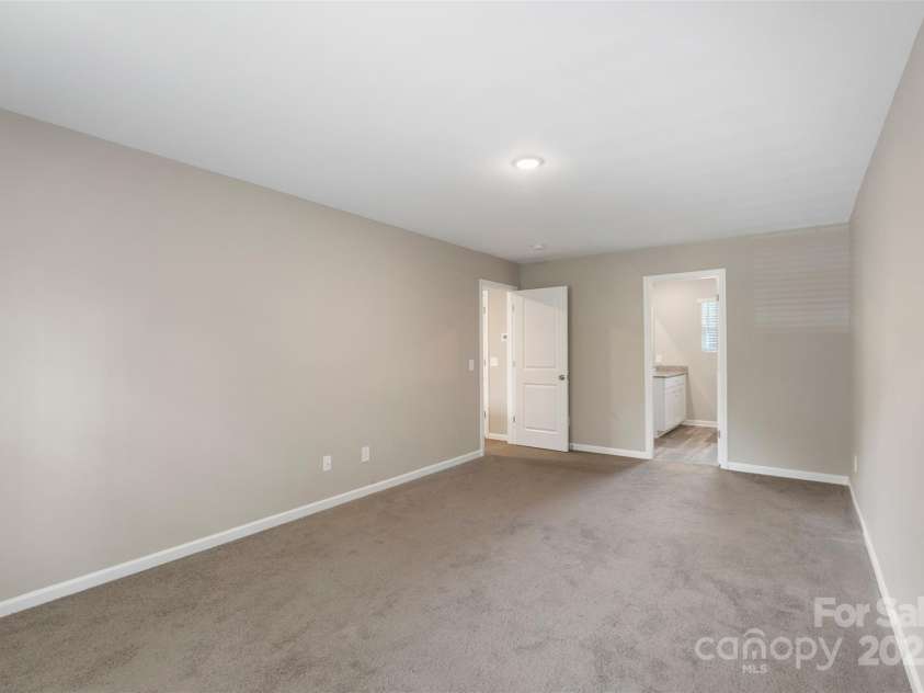 3015 Ridge Road, Salisbury, NC 28144.  MLS# CAR4277215, YatesRealty ID 28484. 