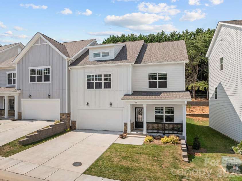 180 Cherry Springs Lane, Asheville, NC 28804.  MLS# CAR4341733, YatesRealty ID 28486. 