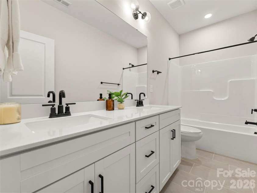 180 Cherry Springs Lane, Asheville, NC 28804.  MLS# CAR4341733, YatesRealty ID 28486. 