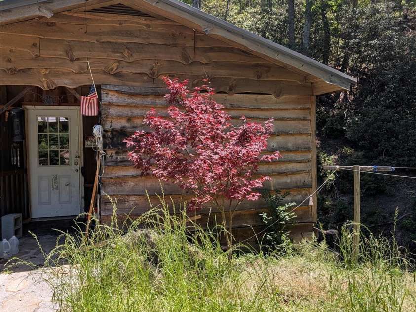1034 Kyles Creek Road, Hendersonville, NC 28792.  MLS# CAR4377604, YatesRealty ID 28488. 
