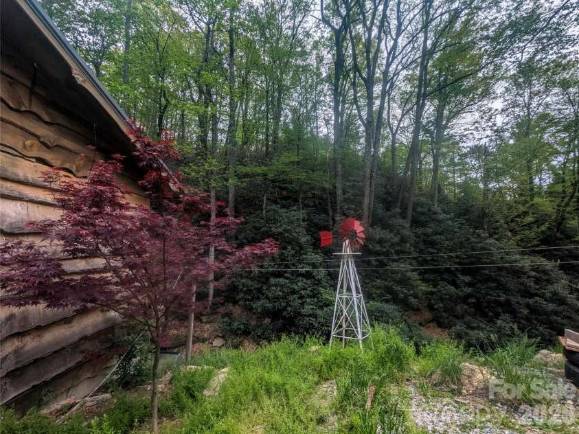 1034 Kyles Creek Road, Hendersonville, NC 28792.  MLS# CAR4377604, YatesRealty ID 28488. 