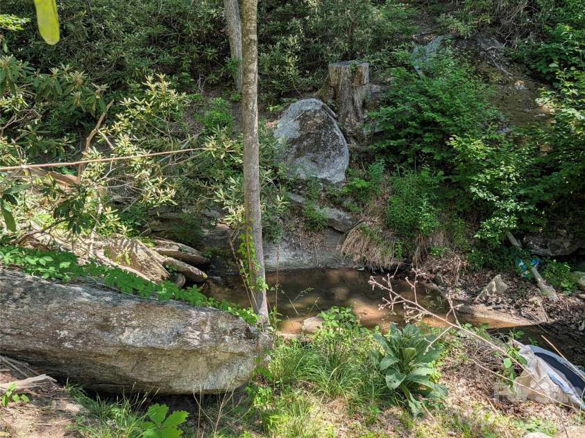 1034 Kyles Creek Road, Hendersonville, NC 28792.  MLS# CAR4377604, YatesRealty ID 28488. 