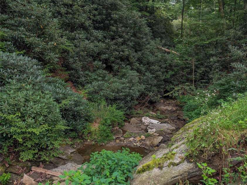 1034 Kyles Creek Road, Hendersonville, NC 28792.  MLS# CAR4377604, YatesRealty ID 28488. 