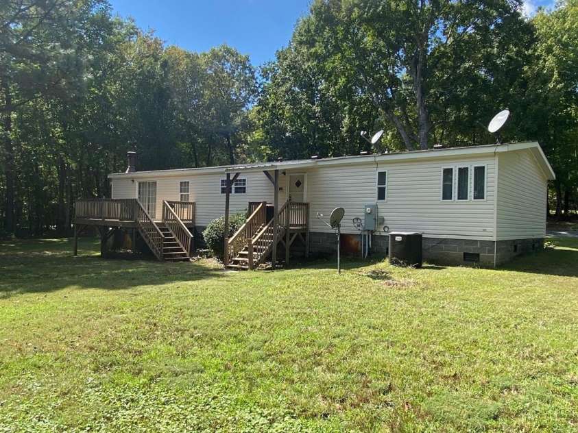 176 Hunters Glen Road, Troy, NC 27371.  MLS# CAR4281871, YatesRealty ID 28488. 