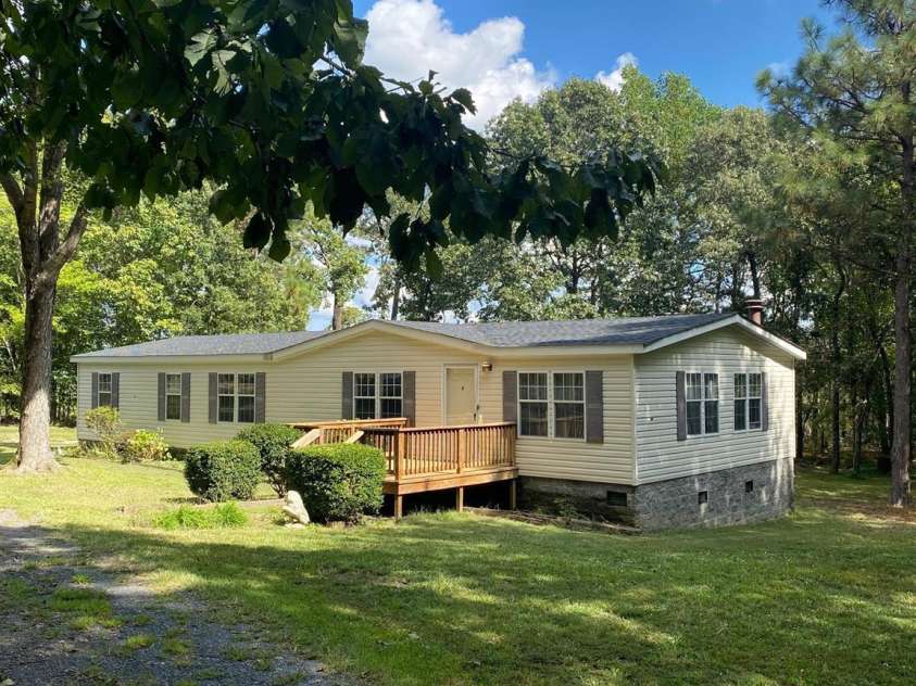 176 Hunters Glen Road, Troy, NC 27371.  MLS# CAR4281871, YatesRealty ID 28488. 