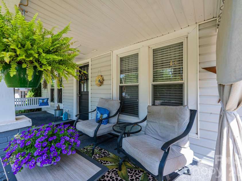 114 Mountain View Street, Morganton, NC 28655.  MLS# CAR4387671, YatesRealty ID 28489. 