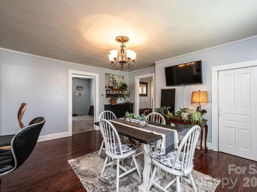 114 Mountain View Street, Morganton, NC 28655.  MLS# CAR4387671, YatesRealty ID 28489. 