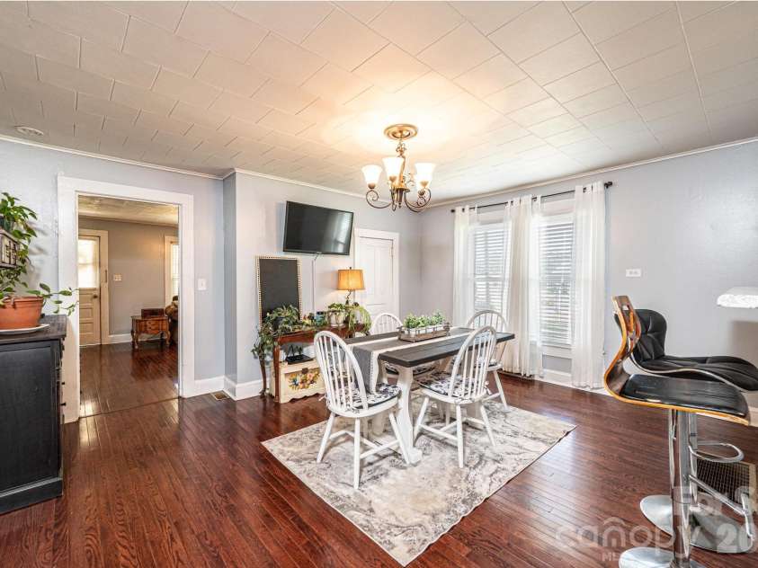 114 Mountain View Street, Morganton, NC 28655.  MLS# CAR4387671, YatesRealty ID 28489. 