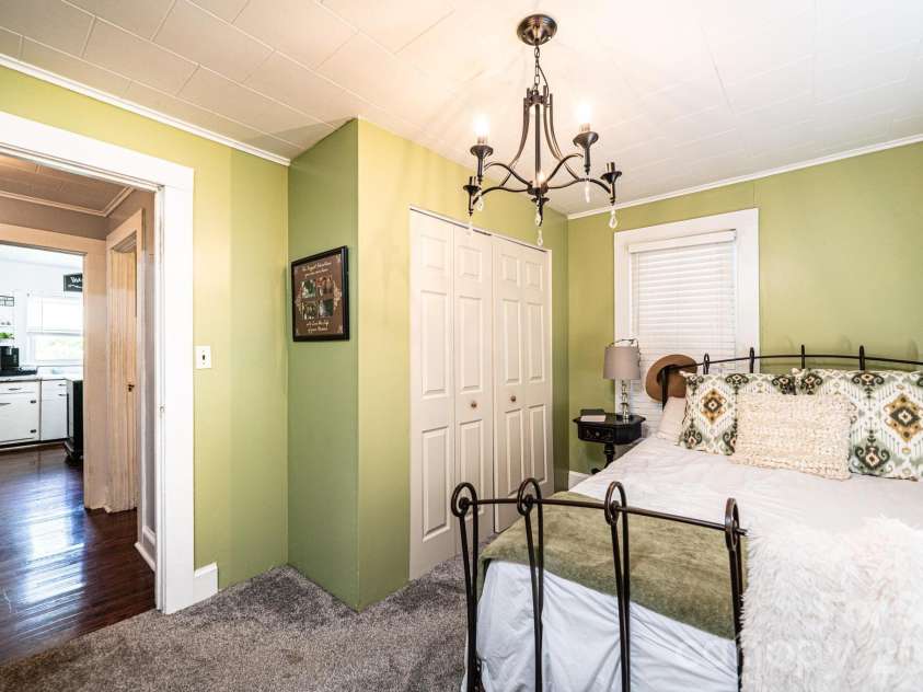 114 Mountain View Street, Morganton, NC 28655.  MLS# CAR4387671, YatesRealty ID 28489. 