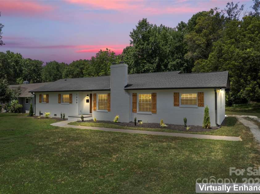 1420 Lakedell Drive, Charlotte, NC 28215.  MLS# CAR4283100, YatesRealty ID 28489. 