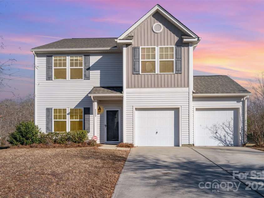 8009 Camden Crossing, Lowell, NC 28098.  MLS# CAR4327771, YatesRealty ID 2849. 