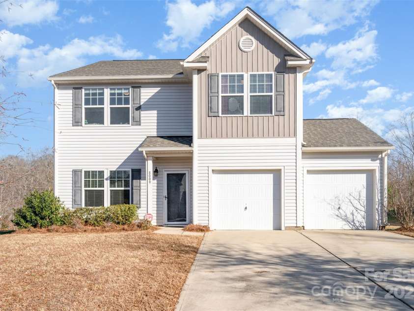8009 Camden Crossing, Lowell, NC 28098.  MLS# CAR4327771, YatesRealty ID 2849. 