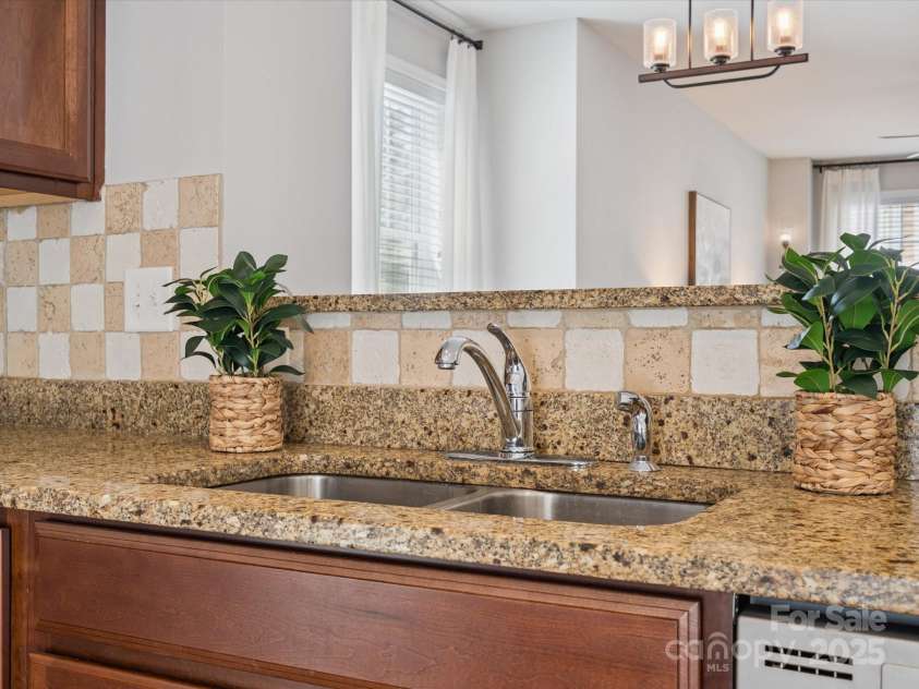 1236 Taliesin Court, Charlotte, NC 28204.  MLS# CAR4284136, YatesRealty ID 28490. 