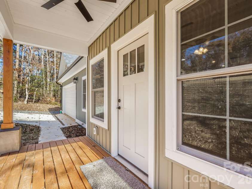 129 Brentwood Road, Morganton, NC 28655.  MLS# CAR4340717, YatesRealty ID 28491. 