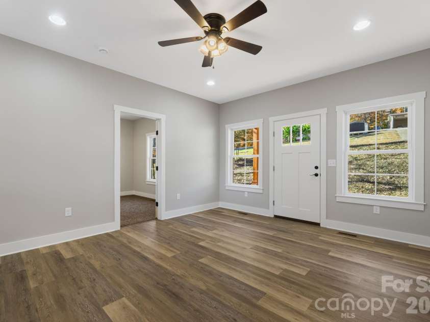 129 Brentwood Road, Morganton, NC 28655.  MLS# CAR4340717, YatesRealty ID 28491. 