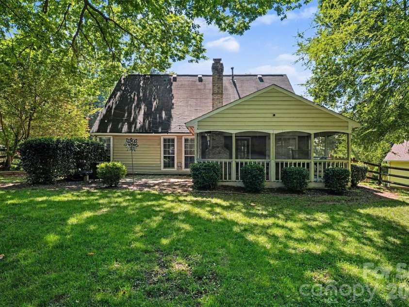 9111 Cedar River Road, Huntersville, NC 28078.  MLS# CAR4388496, YatesRealty ID 28491. 