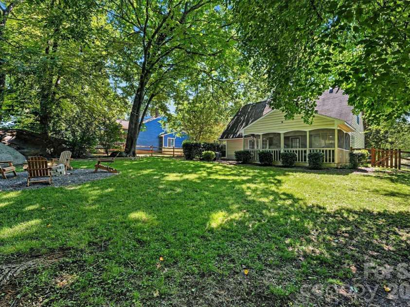 9111 Cedar River Road, Huntersville, NC 28078.  MLS# CAR4388496, YatesRealty ID 28491. 