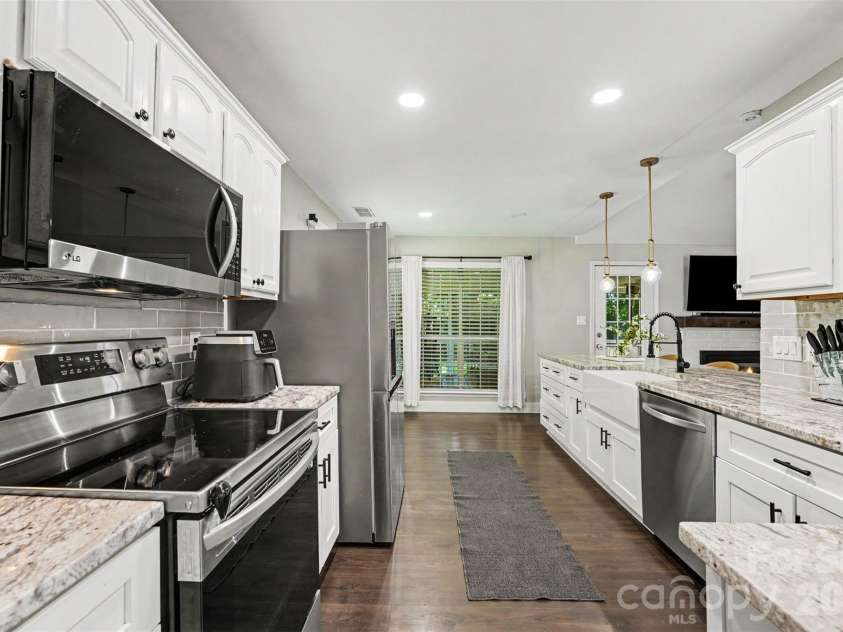 9111 Cedar River Road, Huntersville, NC 28078.  MLS# CAR4388496, YatesRealty ID 28491. 