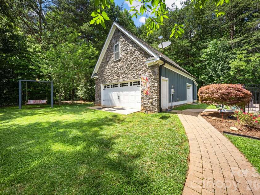 1311 Oak Grove Lane, Salisbury, NC 28146.  MLS# CAR4386507, YatesRealty ID 28492. 