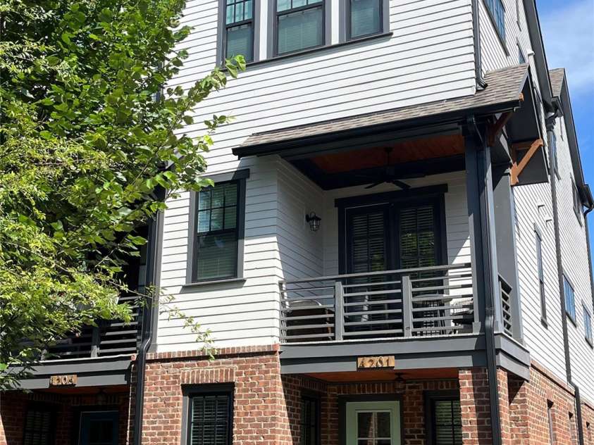 4201 Spencer Towns Lane, Charlotte, NC 28205.  MLS# CAR4278507, YatesRealty ID 28492. 