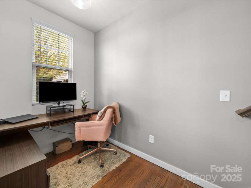 4201 Spencer Towns Lane, Charlotte, NC 28205.  MLS# CAR4278507, YatesRealty ID 28492. 