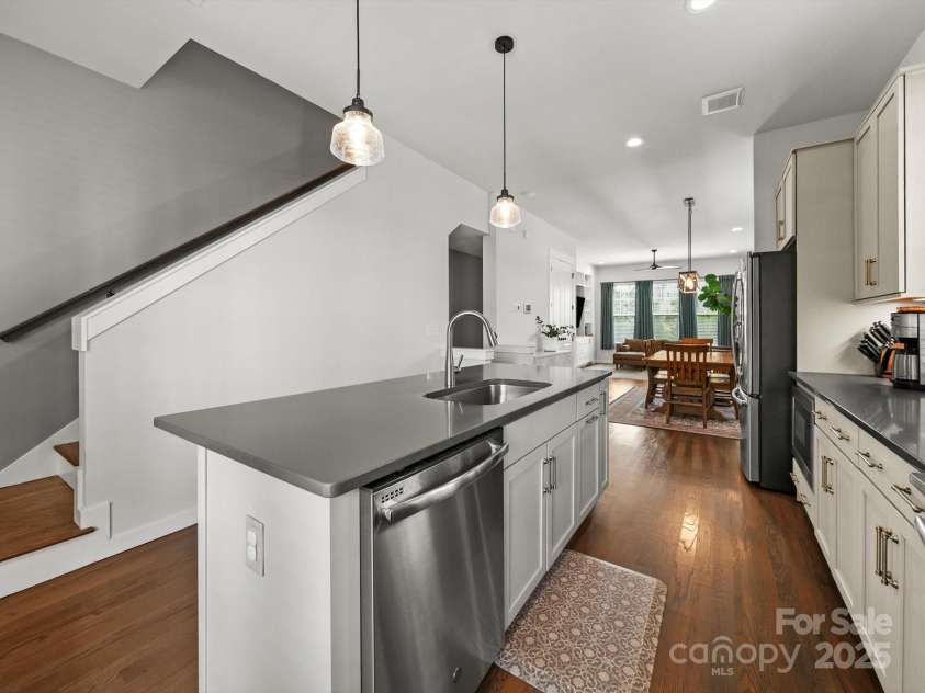 4201 Spencer Towns Lane, Charlotte, NC 28205.  MLS# CAR4278507, YatesRealty ID 28492. 