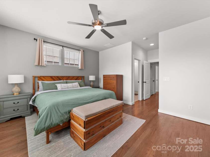 4201 Spencer Towns Lane, Charlotte, NC 28205.  MLS# CAR4278507, YatesRealty ID 28492. 